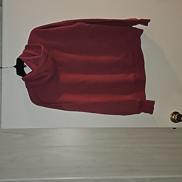 🕸️ Spyder pink red hoodie 💘💕💌❣️ no rush to negotiate on this sorry - Picture 3 of 4